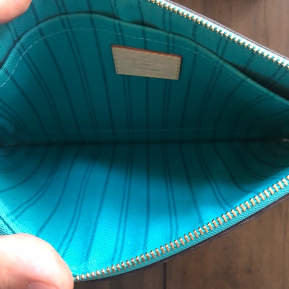 Louis Vuitton Monogram Wristlet Clutch - Picture 6 of 7